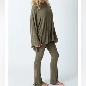 The Foxy Kind All Weekend Long Set